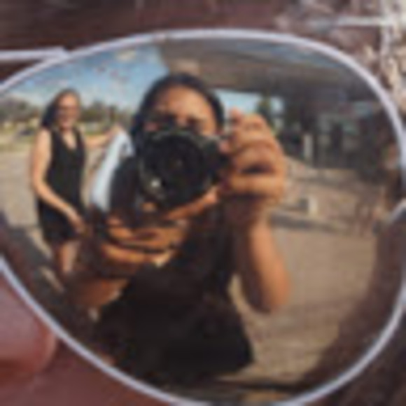 Meet your Posher, Camila - Picture 1 of 1